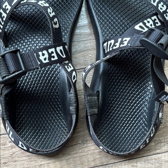 Chaco Black and White Grateful Dead Sz8 - Picture 6 of 7